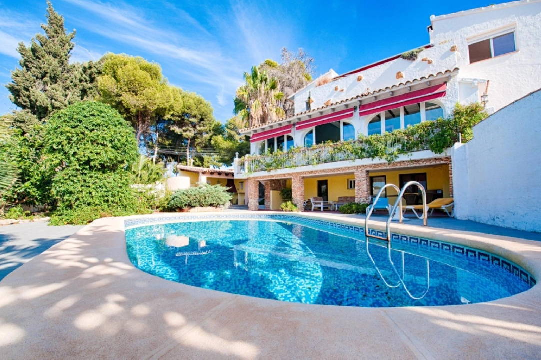 Villa in Moraira te koop, woonoppervlakte 326 m², Bouwjaar 1975, Airconditioning, grondstuk 791 m², 6 slapkamer, 6 badkamer, Zwembad, ref.: AM-12082DA-2