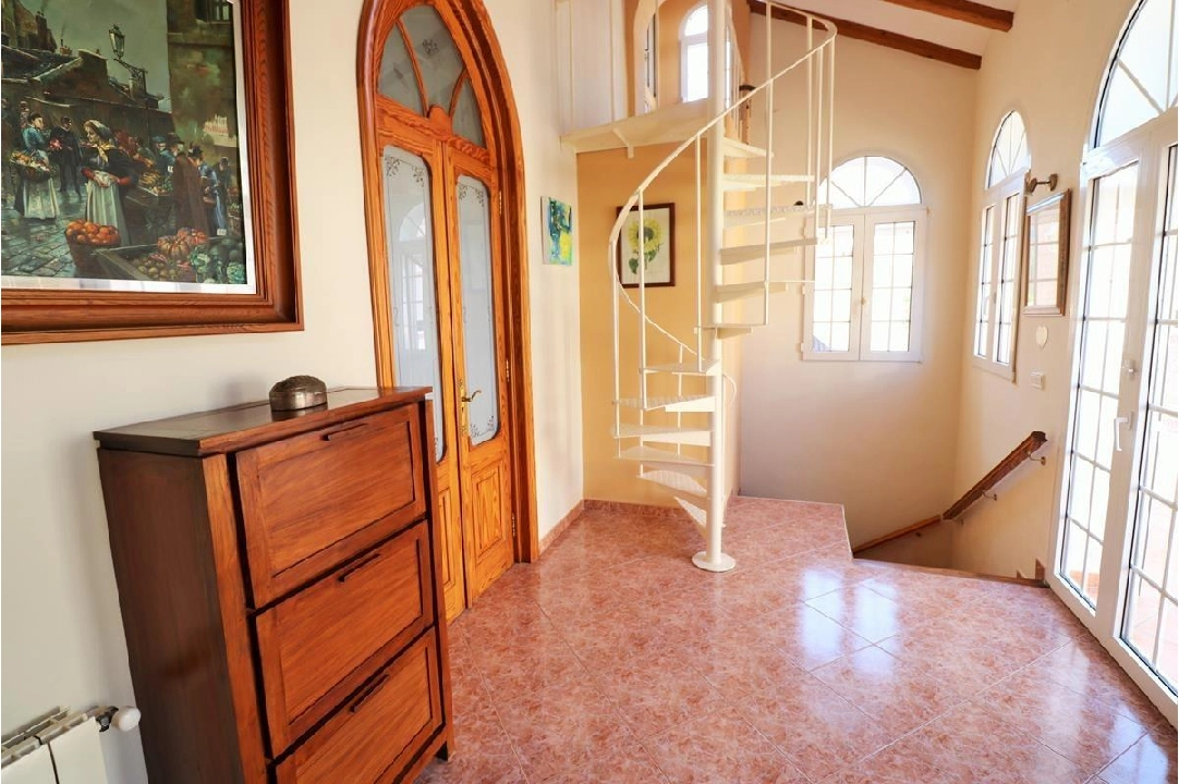 Villa in Denia te koop, woonoppervlakte 319 m², Airconditioning, grondstuk 900 m², 6 slapkamer, 4 badkamer, Zwembad, ref.: AM-12170DA-12