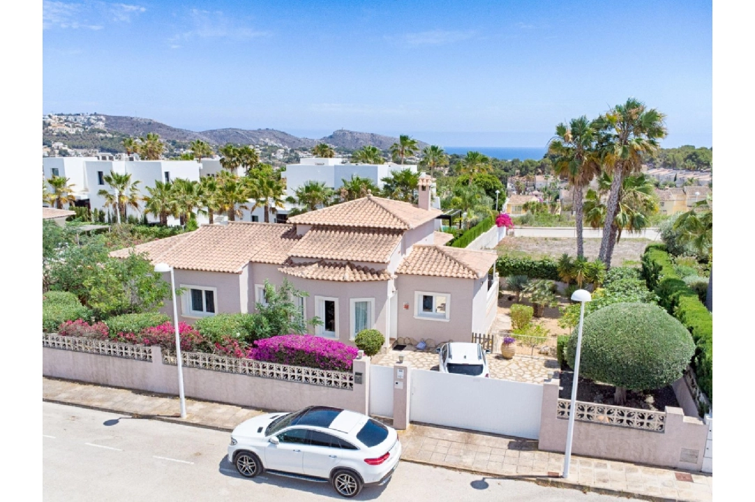 Villa in Moraira te koop, woonoppervlakte 132 m², Bouwjaar 2006, Airconditioning, grondstuk 803 m², 3 slapkamer, 2 badkamer, Zwembad, ref.: AM-12189DR-7