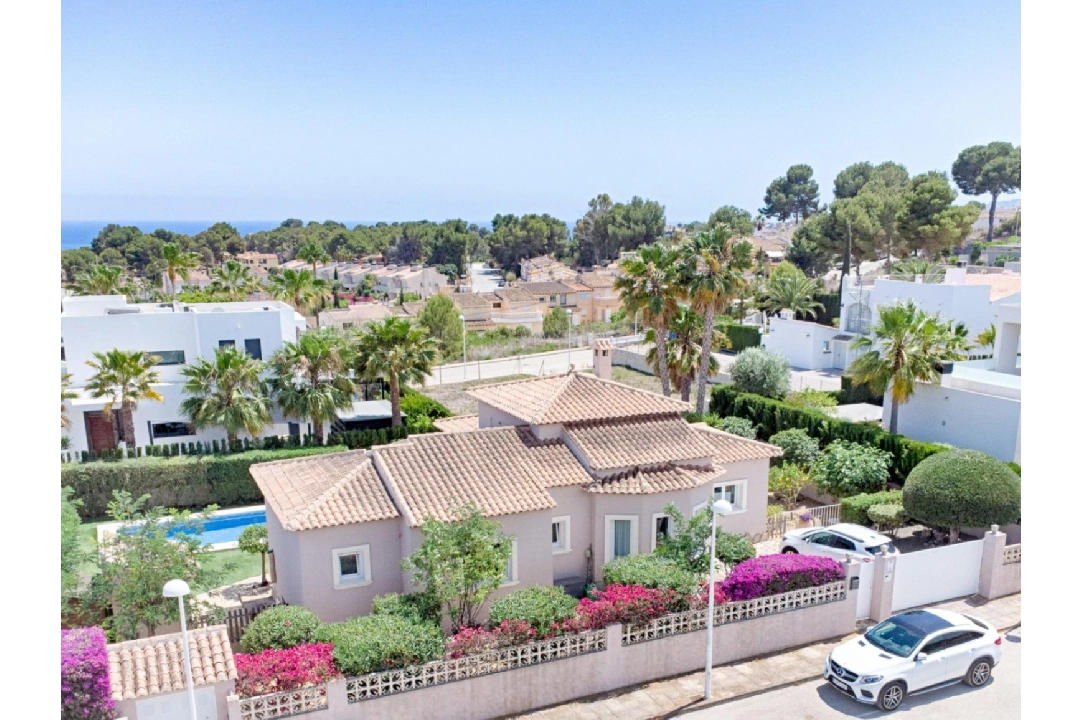 Villa in Moraira te koop, woonoppervlakte 132 m², Bouwjaar 2006, Airconditioning, grondstuk 803 m², 3 slapkamer, 2 badkamer, Zwembad, ref.: AM-12189DR-9