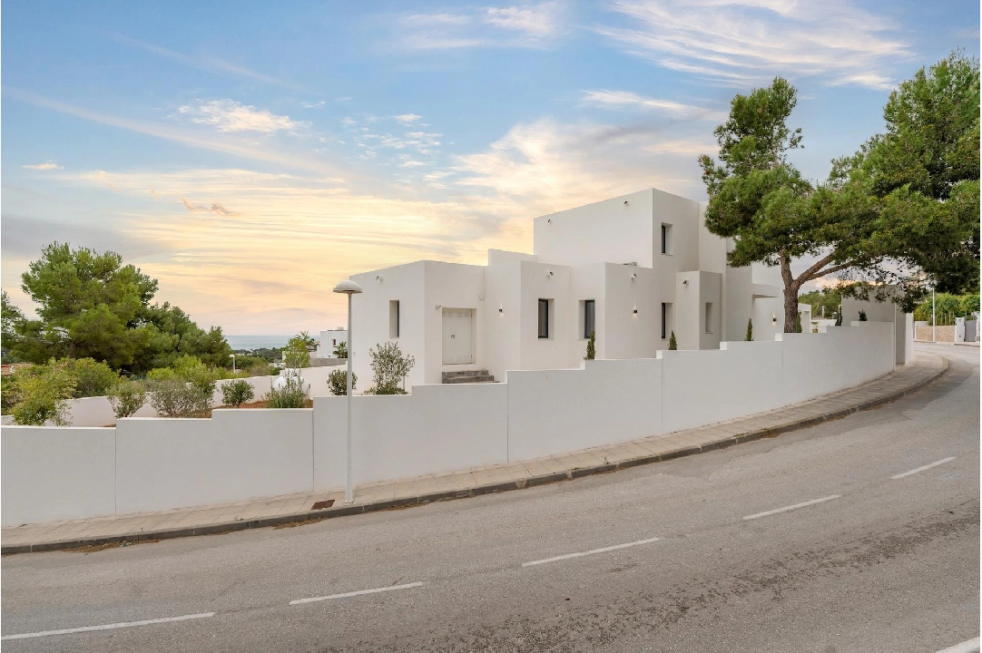 Villa in Moraira te koop, woonoppervlakte 259 m², Bouwjaar 2024, Airconditioning, grondstuk 800 m², 3 slapkamer, 3 badkamer, Zwembad, ref.: AM-12206DR-17