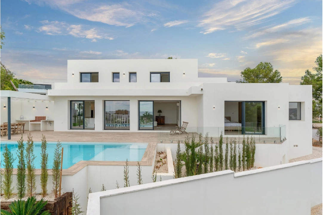 Villa in Moraira te koop, woonoppervlakte 259 m², Bouwjaar 2024, Airconditioning, grondstuk 800 m², 3 slapkamer, 3 badkamer, Zwembad, ref.: AM-12206DR-7