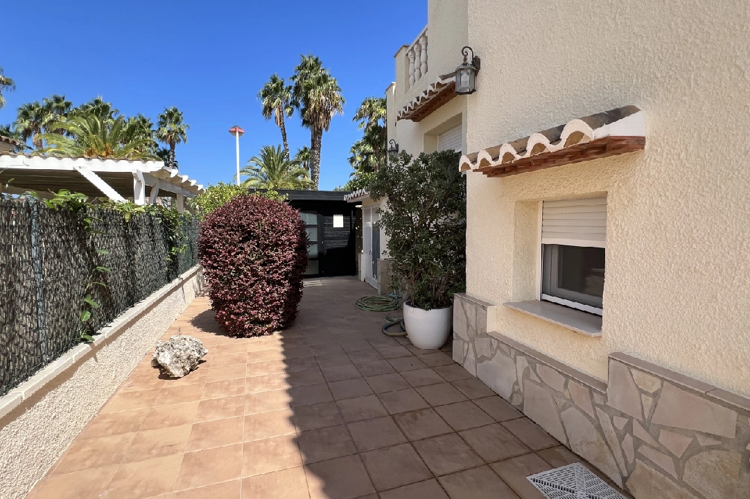 Villa in Els Poblets te koop, woonoppervlakte 179 m², Bouwjaar 1997, Staat netjes, + Centrale verwarming, Airconditioning, grondstuk 412 m², 5 slapkamer, 3 badkamer, Zwembad, ref.: JS-1524-21