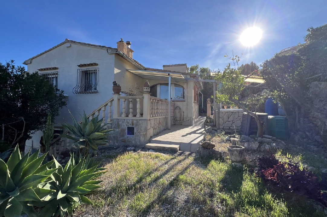 Villa in Denia-La Sella te koop, woonoppervlakte 109 m², Bouwjaar 1985, + Centrale verwarming, Airconditioning, grondstuk 1003 m², 3 slapkamer, 2 badkamer, Zwembad, ref.: JS-1624-37