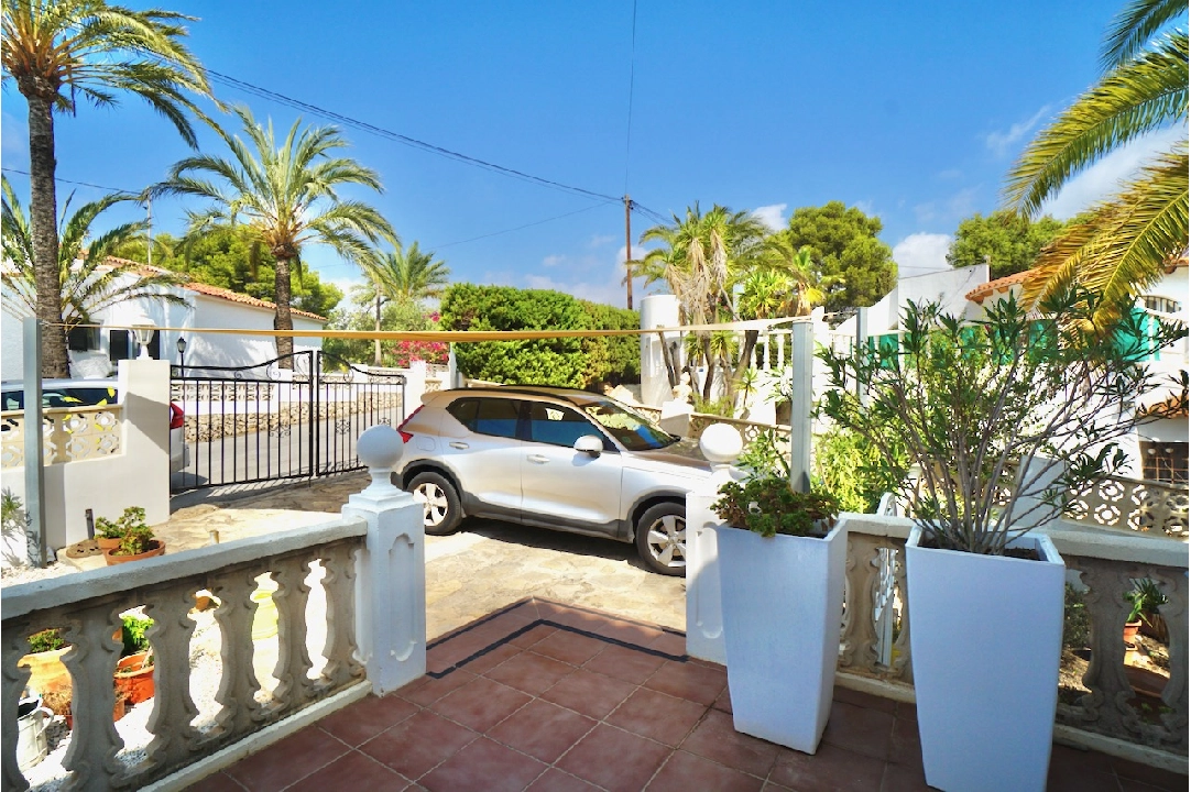 Villa in Benissa(Baladrar) te koop, woonoppervlakte 290 m², Airconditioning, grondstuk 841 m², 5 slapkamer, 4 badkamer, Zwembad, ref.: CA-H-1801-AMBE-9