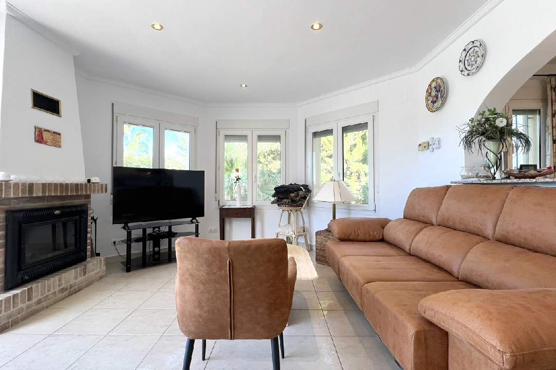 Villa in Denia(Marquesa VI) te koop, woonoppervlakte 122 m², Bouwjaar 2001, Staat netjes, + Vloerverwarming, Airconditioning, grondstuk 802 m², 4 slapkamer, 3 badkamer, Zwembad, ref.: SC-T0924-10