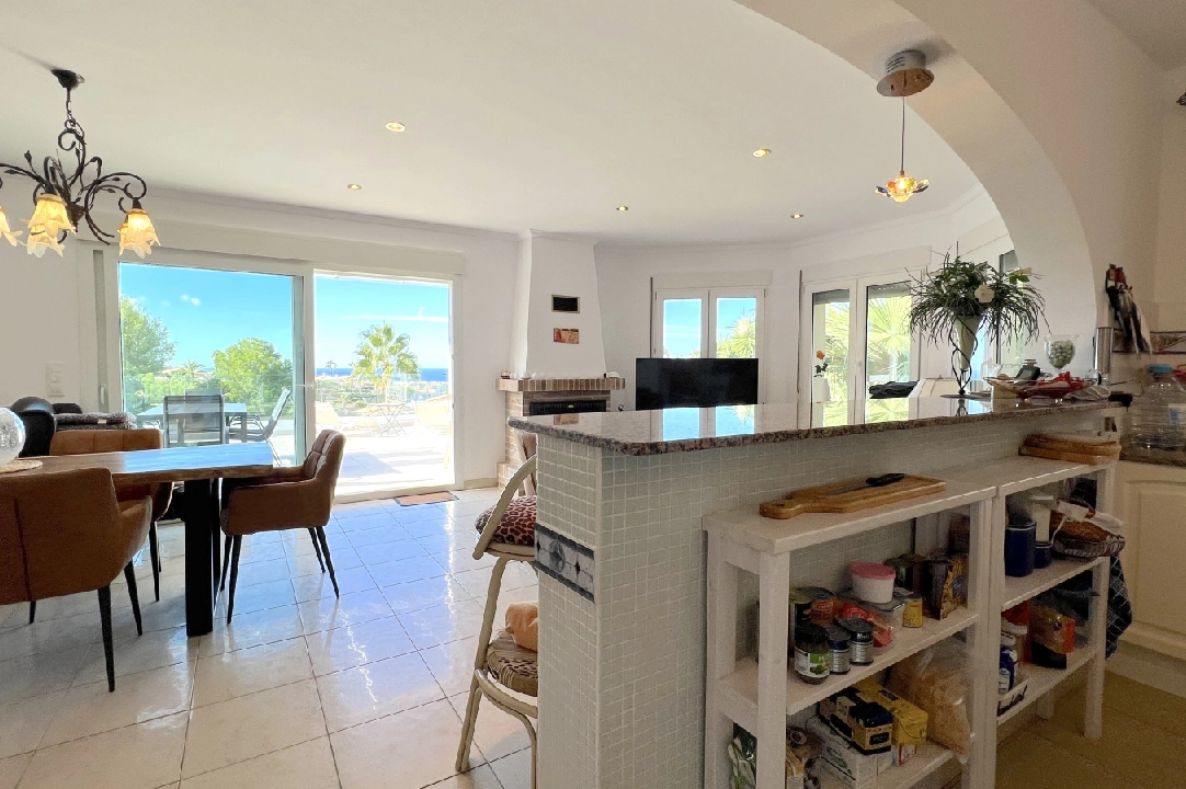 Villa in Denia(Marquesa VI) te koop, woonoppervlakte 122 m², Bouwjaar 2001, Staat netjes, + Vloerverwarming, Airconditioning, grondstuk 802 m², 4 slapkamer, 3 badkamer, Zwembad, ref.: SC-T0924-13