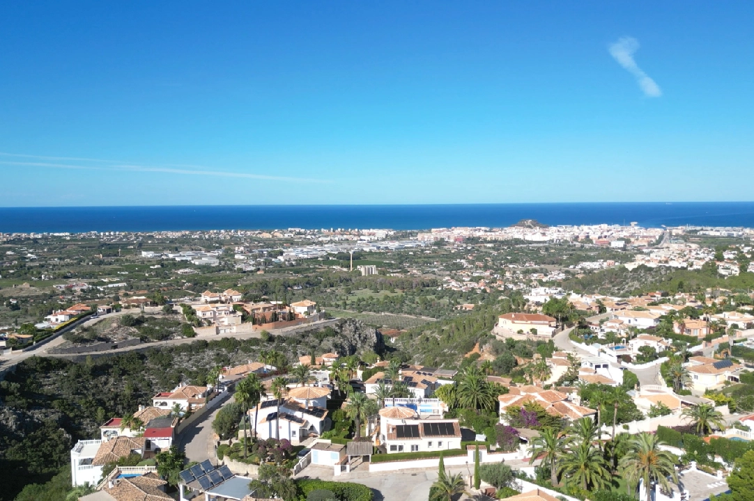 Villa in Denia(Marquesa VI) te koop, woonoppervlakte 122 m², Bouwjaar 2001, Staat netjes, + Vloerverwarming, Airconditioning, grondstuk 802 m², 4 slapkamer, 3 badkamer, Zwembad, ref.: SC-T0924-30