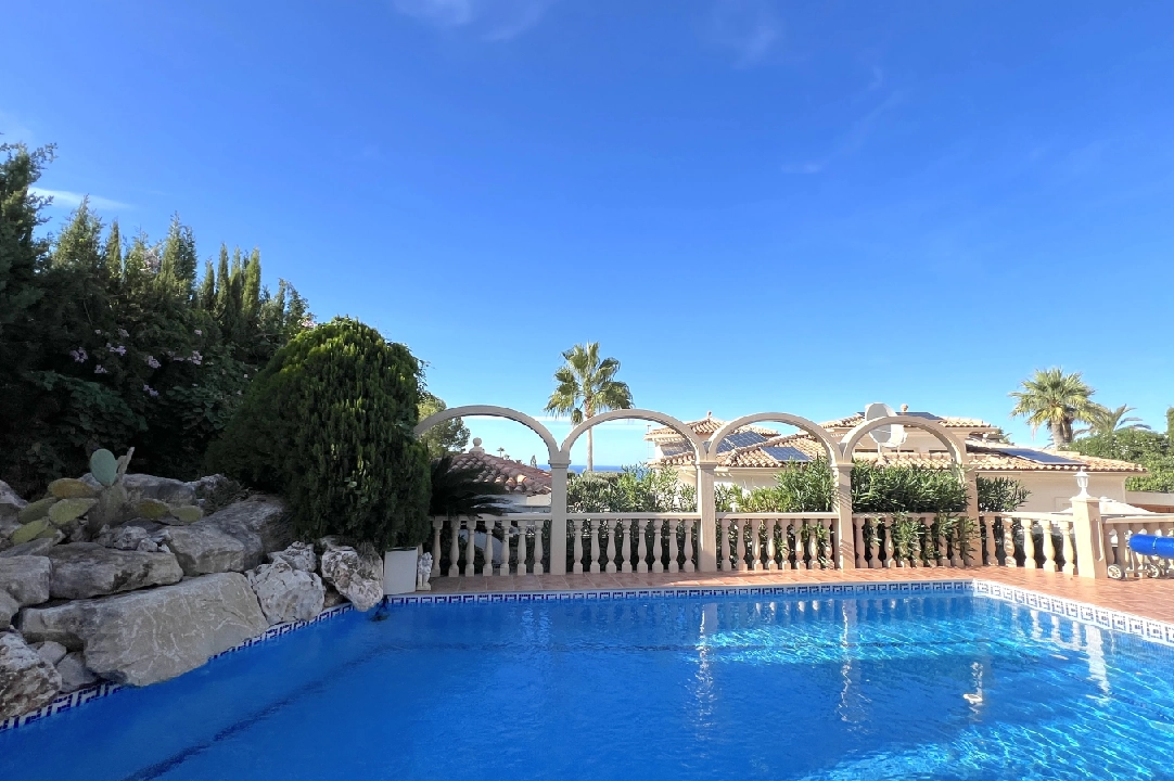 Villa in Denia(Marquesa VI) te koop, woonoppervlakte 122 m², Bouwjaar 2001, Staat netjes, + Vloerverwarming, Airconditioning, grondstuk 802 m², 4 slapkamer, 3 badkamer, Zwembad, ref.: SC-T0924-32