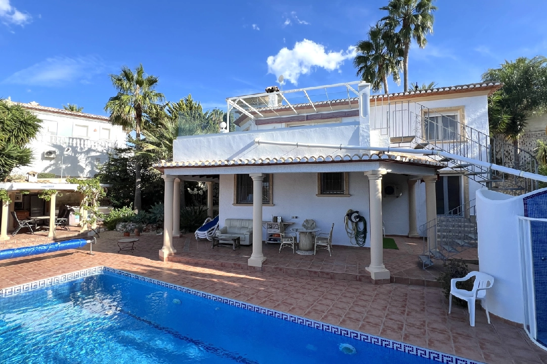 Villa in Denia(Marquesa VI) te koop, woonoppervlakte 122 m², Bouwjaar 2001, Staat netjes, + Vloerverwarming, Airconditioning, grondstuk 802 m², 4 slapkamer, 3 badkamer, Zwembad, ref.: SC-T0924-33