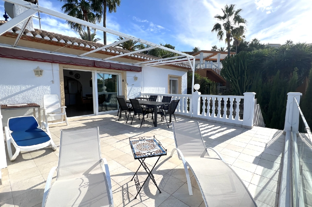 Villa in Denia(Marquesa VI) te koop, woonoppervlakte 122 m², Bouwjaar 2001, Staat netjes, + Vloerverwarming, Airconditioning, grondstuk 802 m², 4 slapkamer, 3 badkamer, Zwembad, ref.: SC-T0924-38