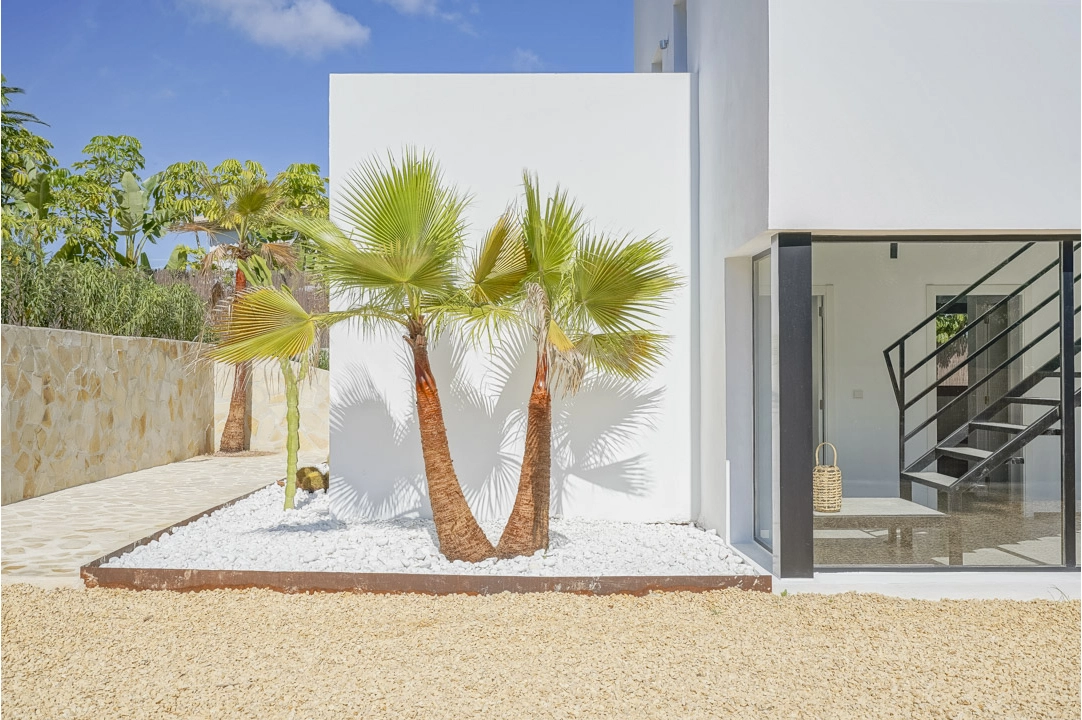 Villa in Javea te koop, woonoppervlakte 230 m², Bouwjaar 2023, + KLIMA, Airconditioning, grondstuk 1100 m², 3 slapkamer, 4 badkamer, Zwembad, ref.: BP-C3XY4303JAV-42