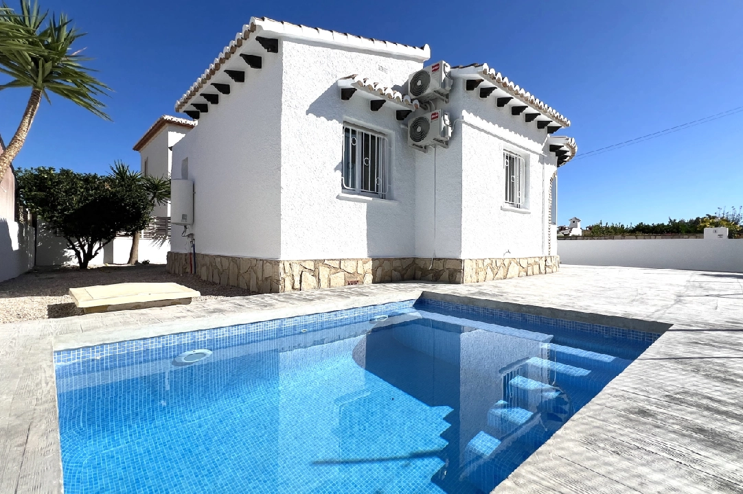 Villa in Els Poblets(Sorts de la mar 26A) te koop, woonoppervlakte 80 m², Bouwjaar 1985, Staat als nieuw, + KLIMA, Airconditioning, grondstuk 303 m², 2 slapkamer, 2 badkamer, Zwembad, ref.: AS-0824-2