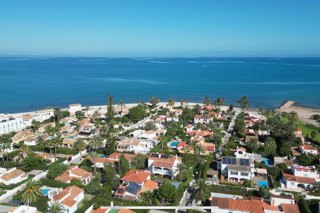 Villa in Els Poblets(Sorts de la mar 26A) te koop, woonoppervlakte 80 m², Bouwjaar 1985, Staat als nieuw, + KLIMA, Airconditioning, grondstuk 303 m², 2 slapkamer, 2 badkamer, Zwembad, ref.: AS-0824-3