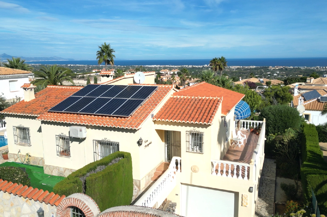 Villa in Denia(Marquesa 6 ) te koop, woonoppervlakte 150 m², Bouwjaar 1995, Staat netjes, + Centrale verwarming, Airconditioning, grondstuk 800 m², 3 slapkamer, 3 badkamer, Zwembad, ref.: AS-0924-1