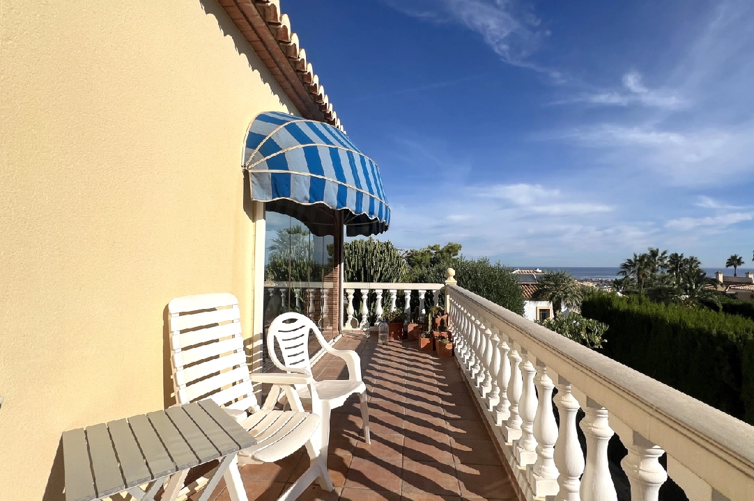 Villa in Denia(Marquesa 6 ) te koop, woonoppervlakte 150 m², Bouwjaar 1995, Staat netjes, + Centrale verwarming, Airconditioning, grondstuk 800 m², 3 slapkamer, 3 badkamer, Zwembad, ref.: AS-0924-40