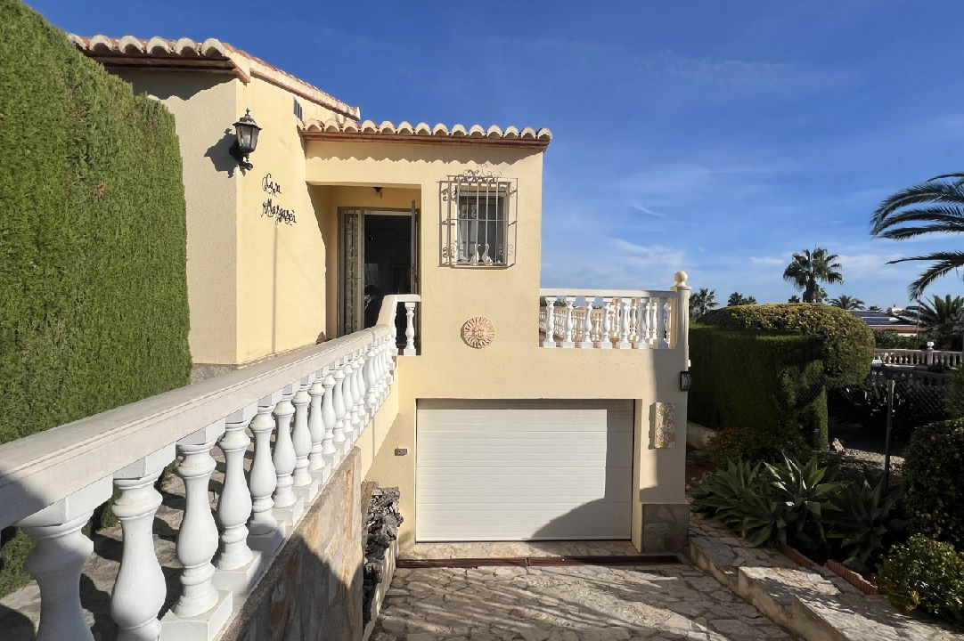 Villa in Denia(Marquesa 6 ) te koop, woonoppervlakte 150 m², Bouwjaar 1995, Staat netjes, + Centrale verwarming, Airconditioning, grondstuk 800 m², 3 slapkamer, 3 badkamer, Zwembad, ref.: AS-0924-43