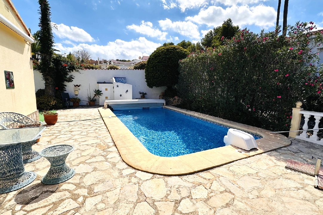 Villa in Denia(Marquesa 6 ) te koop, woonoppervlakte 150 m², Bouwjaar 1995, Staat netjes, + Centrale verwarming, Airconditioning, grondstuk 800 m², 3 slapkamer, 3 badkamer, Zwembad, ref.: AS-0924-47