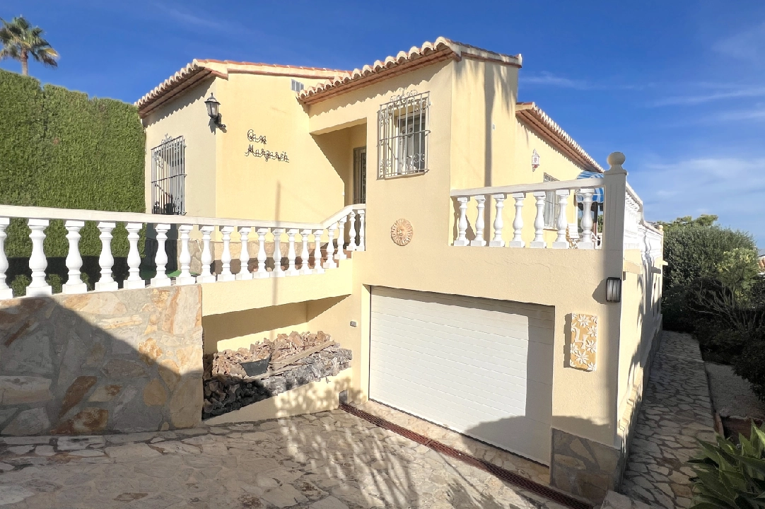 Villa in Denia(Marquesa 6 ) te koop, woonoppervlakte 150 m², Bouwjaar 1995, Staat netjes, + Centrale verwarming, Airconditioning, grondstuk 800 m², 3 slapkamer, 3 badkamer, Zwembad, ref.: AS-0924-9