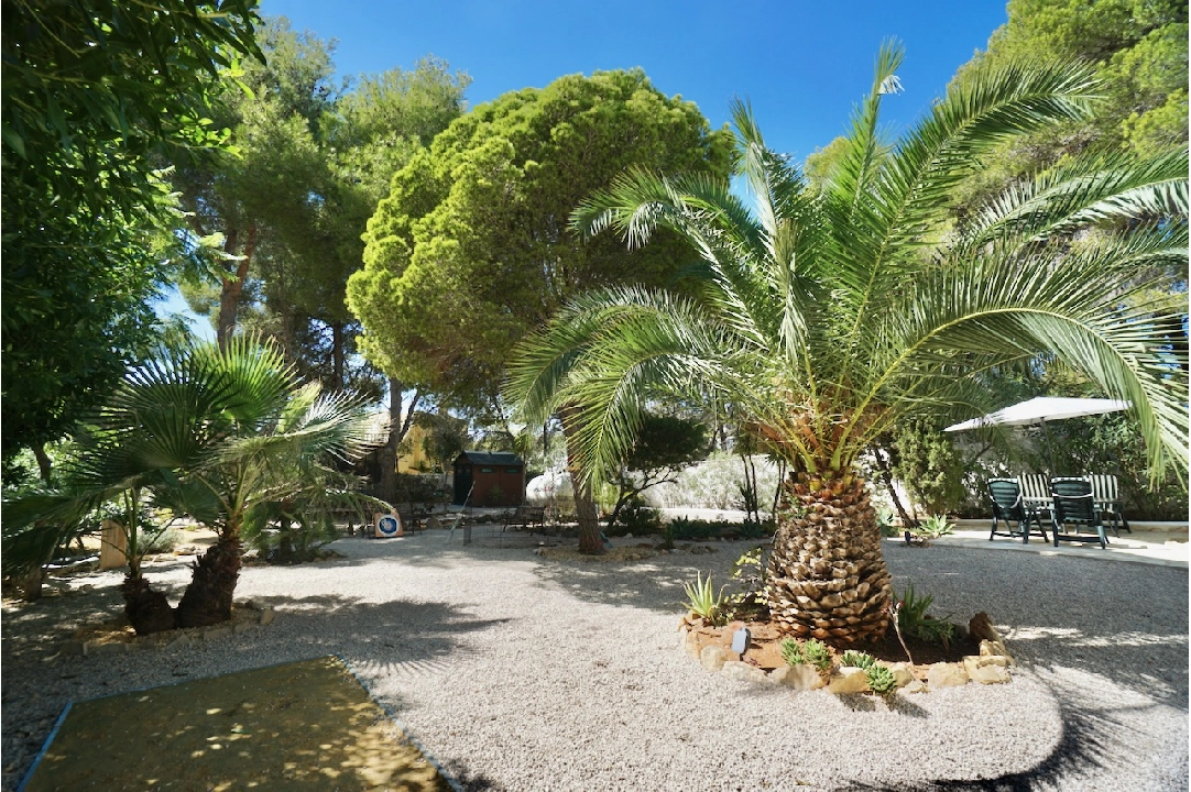 Villa in Benissa(Fanadix) te koop, woonoppervlakte 180 m², Airconditioning, grondstuk 1215 m², 5 slapkamer, 4 badkamer, Zwembad, ref.: CA-H-1812-AMB-3