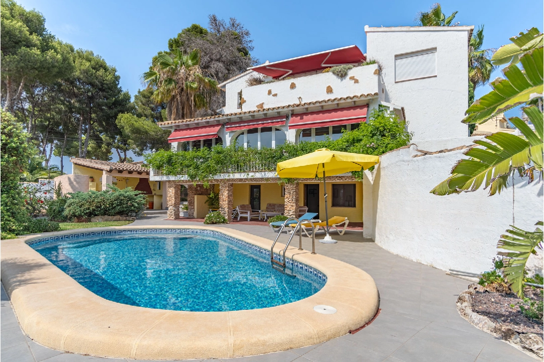 Villa in Moraira te koop, woonoppervlakte 358 m², Bouwjaar 1975, + KLIMA, Airconditioning, grondstuk 772 m², 5 slapkamer, 3 badkamer, Zwembad, ref.: BP-C4XY8096MOR-1