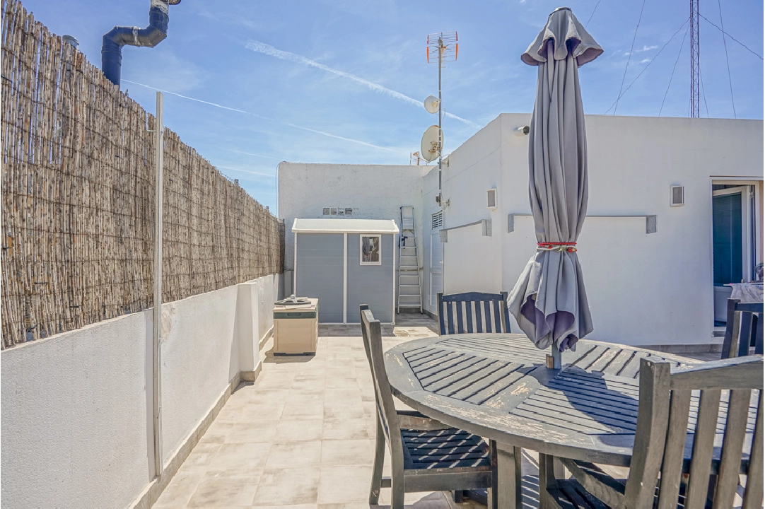 Stadthaus in Javea te koop, woonoppervlakte 223 m², + KLIMA, Airconditioning, grondstuk 250 m², 5 slapkamer, 3 badkamer, Zwembad, ref.: BP-C3XY4247JAV-26