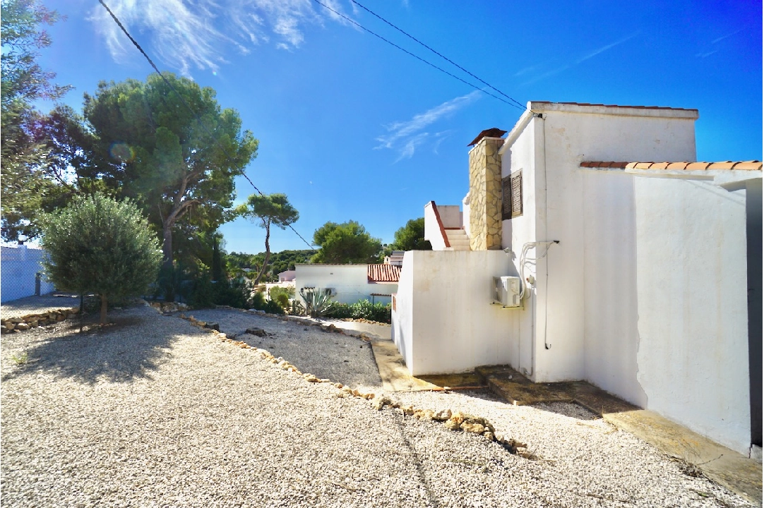 Villa in Moraira(Pinar del Advocat) te koop, woonoppervlakte 109 m², grondstuk 808 m², 2 slapkamer, 1 badkamer, ref.: CA-H-1813-AMBI-24