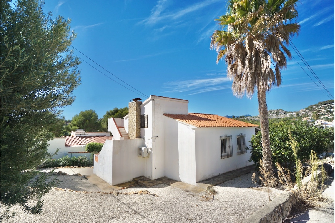 Villa in Moraira(Pinar del Advocat) te koop, woonoppervlakte 109 m², grondstuk 808 m², 2 slapkamer, 1 badkamer, ref.: CA-H-1813-AMBI-25