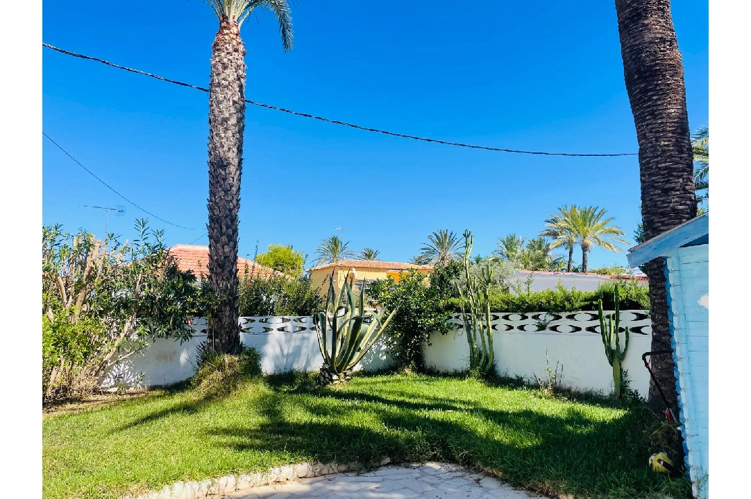 Villa in Denia te koop, woonoppervlakte 133 m², Bouwjaar 1970, Airconditioning, grondstuk 350 m², 3 slapkamer, 2 badkamer, Zwembad, ref.: UM-UV-0624-19