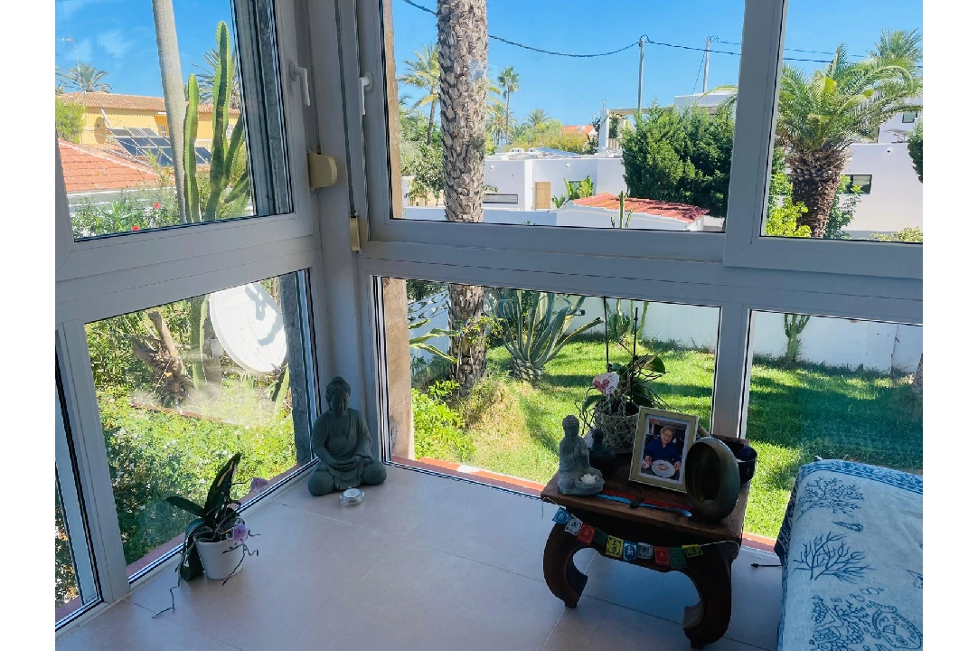 Villa in Denia te koop, woonoppervlakte 133 m², Bouwjaar 1970, Airconditioning, grondstuk 350 m², 3 slapkamer, 2 badkamer, Zwembad, ref.: UM-UV-0624-35