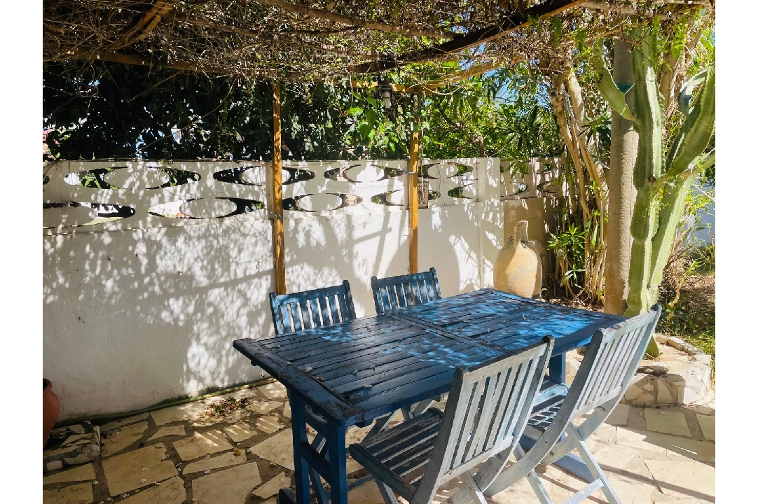 Villa in Denia te koop, woonoppervlakte 133 m², Bouwjaar 1970, Airconditioning, grondstuk 350 m², 3 slapkamer, 2 badkamer, Zwembad, ref.: UM-UV-0624-5