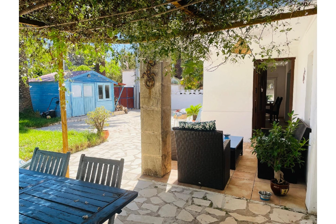 Villa in Denia te koop, woonoppervlakte 133 m², Bouwjaar 1970, Airconditioning, grondstuk 350 m², 3 slapkamer, 2 badkamer, Zwembad, ref.: UM-UV-0624-6