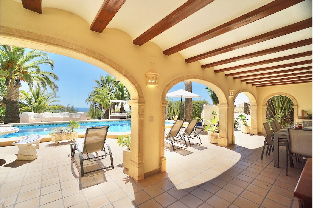 Villa in Benitachell(La Cumbre del Sol) te koop, woonoppervlakte 340 m², grondstuk 994 m², 5 slapkamer, 5 badkamer, Zwembad, ref.: CA-H-1677-AMB-19