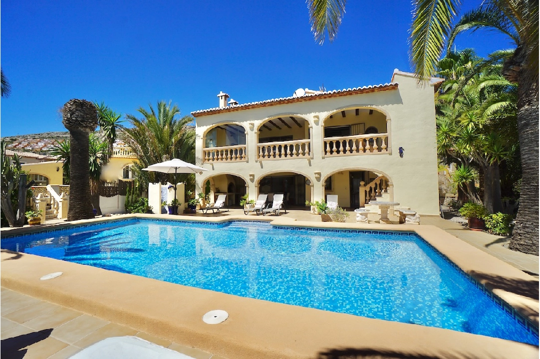 Villa in Benitachell(La Cumbre del Sol) te koop, woonoppervlakte 340 m², grondstuk 994 m², 5 slapkamer, 5 badkamer, Zwembad, ref.: CA-H-1677-AMB-37