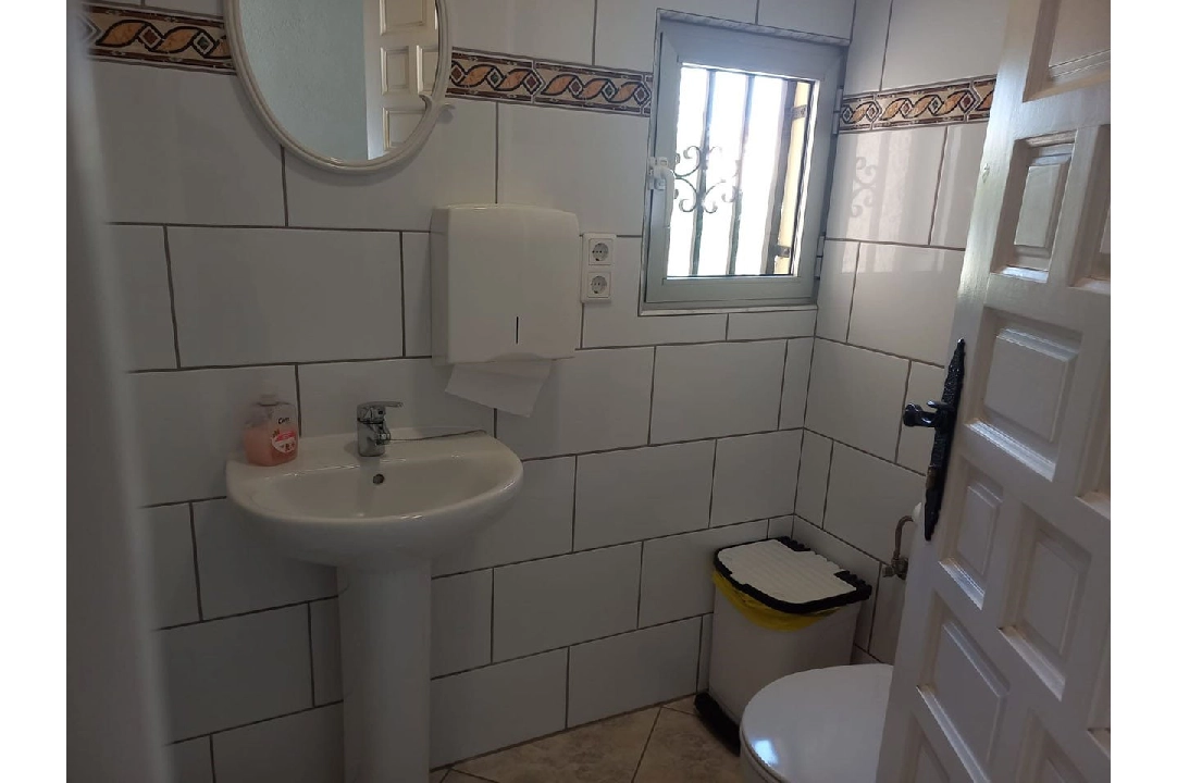 Villa in San Fulgencio te koop, woonoppervlakte 216 m², Staat netjes, Airconditioning, grondstuk 268 m², 5 slapkamer, 2 badkamer, ref.: HA-M-SC-OFI-17