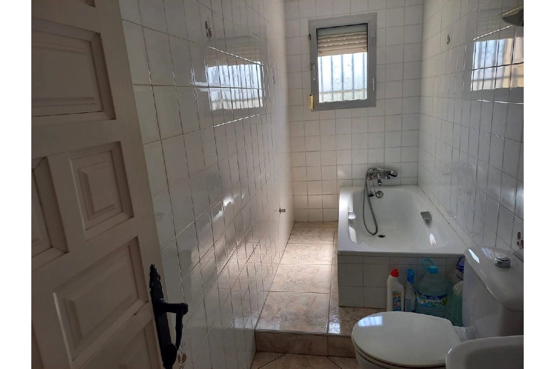 Villa in San Fulgencio te koop, woonoppervlakte 216 m², Staat netjes, Airconditioning, grondstuk 268 m², 5 slapkamer, 2 badkamer, ref.: HA-M-SC-OFI-7