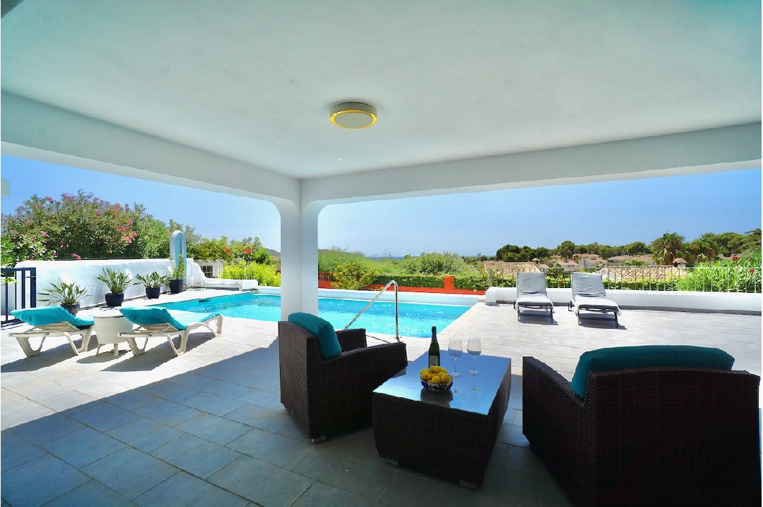 Villa in Moraira(Camarrocha) te koop, woonoppervlakte 261 m², Airconditioning, grondstuk 831 m², 3 slapkamer, 3 badkamer, Zwembad, ref.: CA-H-1670-AMB-24