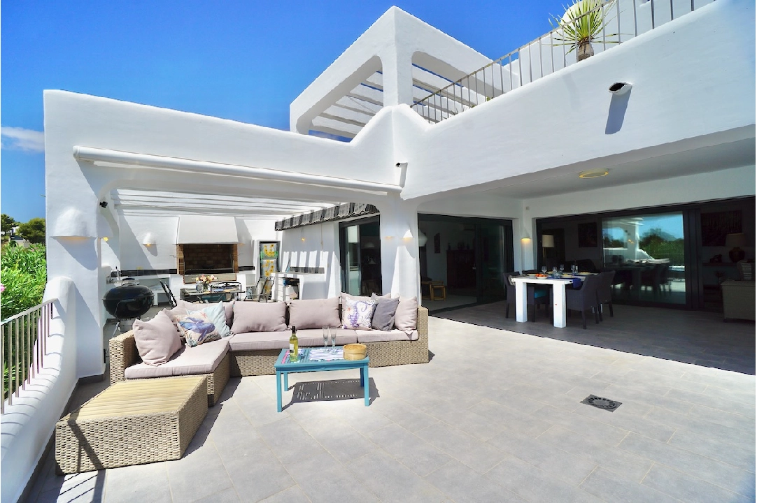 Villa in Moraira(Camarrocha) te koop, woonoppervlakte 261 m², Airconditioning, grondstuk 831 m², 3 slapkamer, 3 badkamer, Zwembad, ref.: CA-H-1670-AMB-3