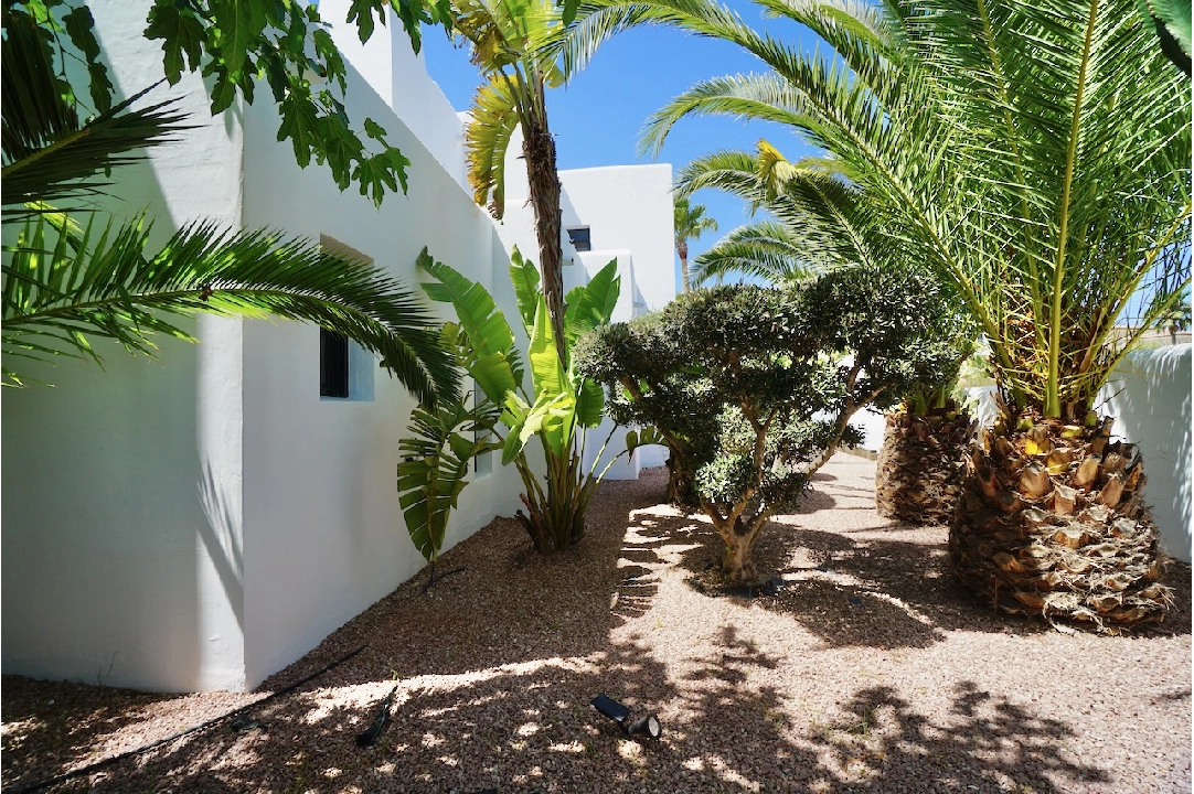 Villa in Moraira(Camarrocha) te koop, woonoppervlakte 261 m², Airconditioning, grondstuk 831 m², 3 slapkamer, 3 badkamer, Zwembad, ref.: CA-H-1670-AMB-4