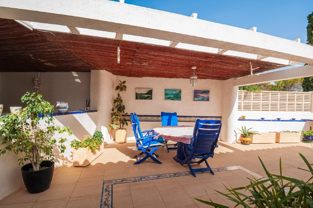 Villa in Calpe(Cucarres) te koop, woonoppervlakte 210 m², Airconditioning, grondstuk 800 m², 5 slapkamer, 4 badkamer, Zwembad, ref.: COB-3485-10535-18