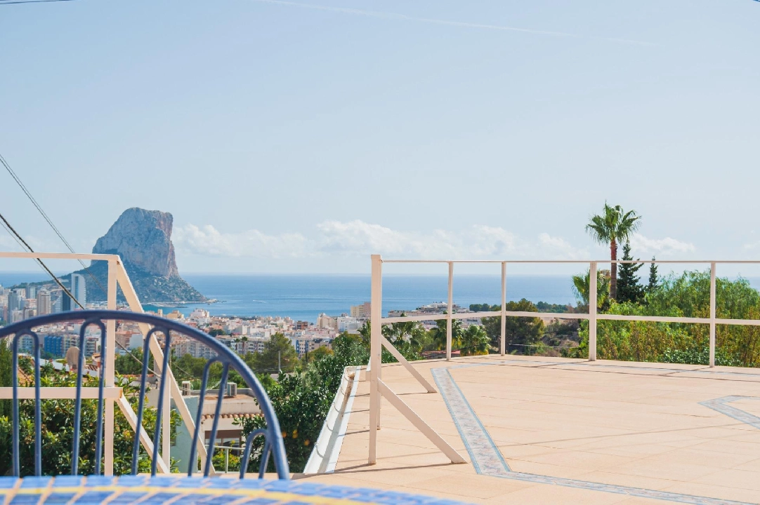 Villa in Calpe(Cucarres) te koop, woonoppervlakte 210 m², Airconditioning, grondstuk 800 m², 5 slapkamer, 4 badkamer, Zwembad, ref.: COB-3485-10535-3