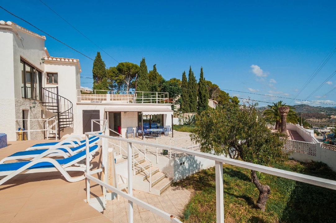 Villa in Calpe(Cucarres) te koop, woonoppervlakte 210 m², Airconditioning, grondstuk 800 m², 5 slapkamer, 4 badkamer, Zwembad, ref.: COB-3485-10535-31