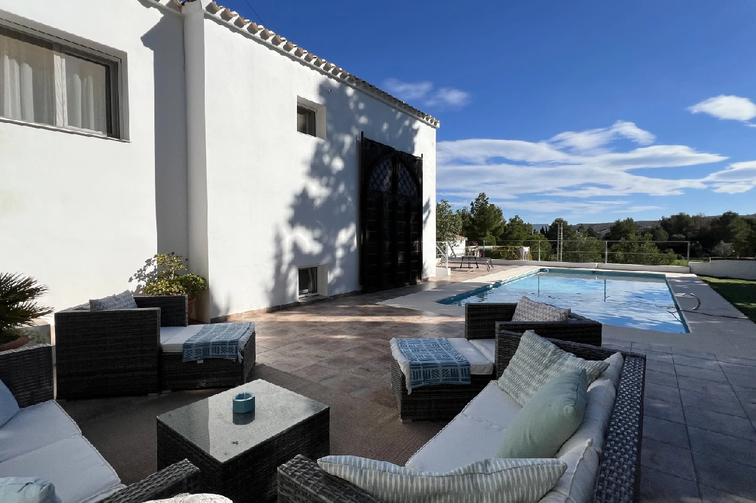 Villa in Denia(Florida) te koop, woonoppervlakte 182 m², Bouwjaar 1980, + KLIMA, Airconditioning, grondstuk 595 m², 3 slapkamer, 2 badkamer, Zwembad, ref.: SC-T1024-2