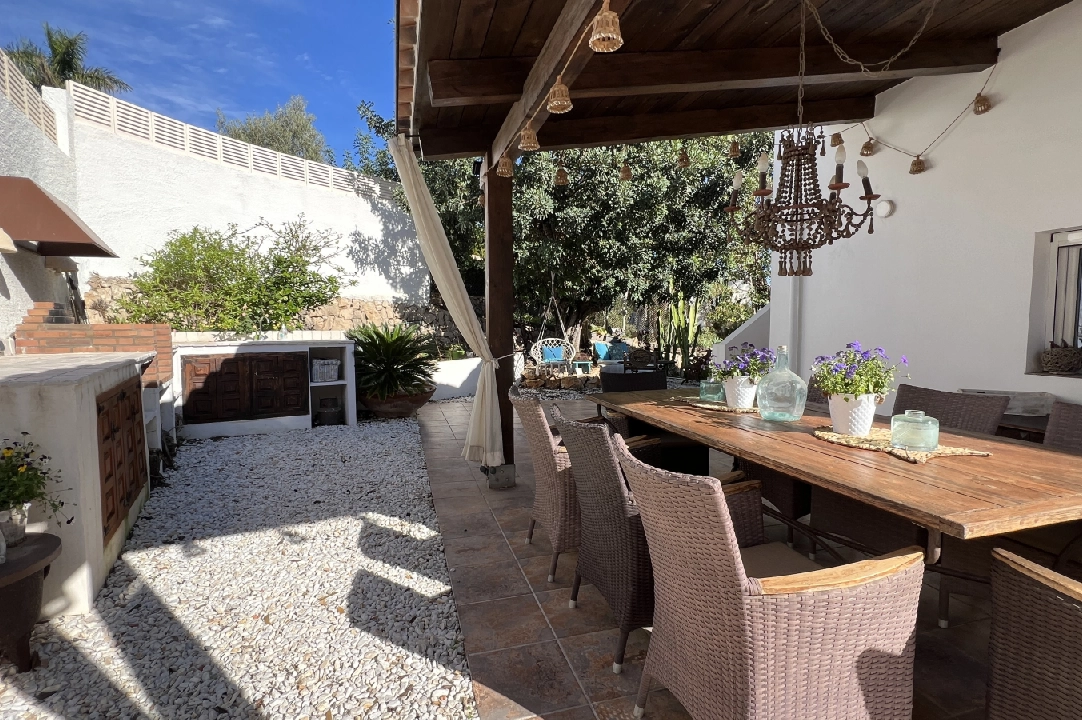 Villa in Denia(Florida) te koop, woonoppervlakte 182 m², Bouwjaar 1980, + KLIMA, Airconditioning, grondstuk 595 m², 3 slapkamer, 2 badkamer, Zwembad, ref.: SC-T1024-21