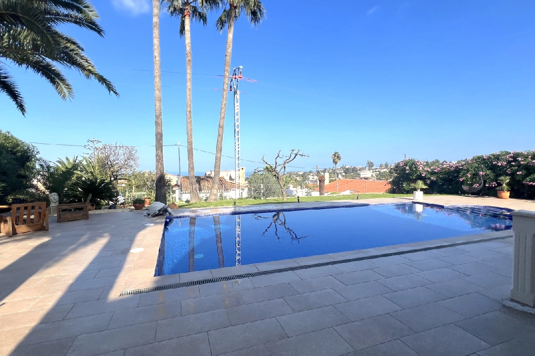 Villa in Denia te koop, woonoppervlakte 190 m², Bouwjaar 1984, Staat netjes, + KLIMA, Airconditioning, grondstuk 1900 m², 4 slapkamer, 4 badkamer, Zwembad, ref.: AS-1024-3