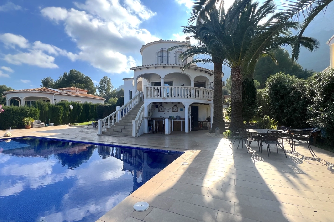 Villa in Denia te koop, woonoppervlakte 190 m², Bouwjaar 1984, Staat netjes, + KLIMA, Airconditioning, grondstuk 1900 m², 4 slapkamer, 4 badkamer, Zwembad, ref.: AS-1024-41