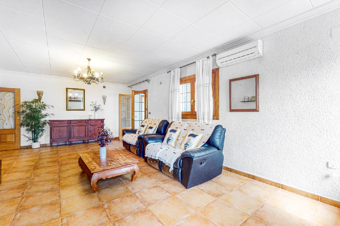 Villa in Orba(L Aspre) te koop, woonoppervlakte 225 m², Bouwjaar 1997, Staat netjes, + Centrale verwarming, Airconditioning, grondstuk 773 m², 3 slapkamer, 3 badkamer, Zwembad, ref.: RG-0724-14