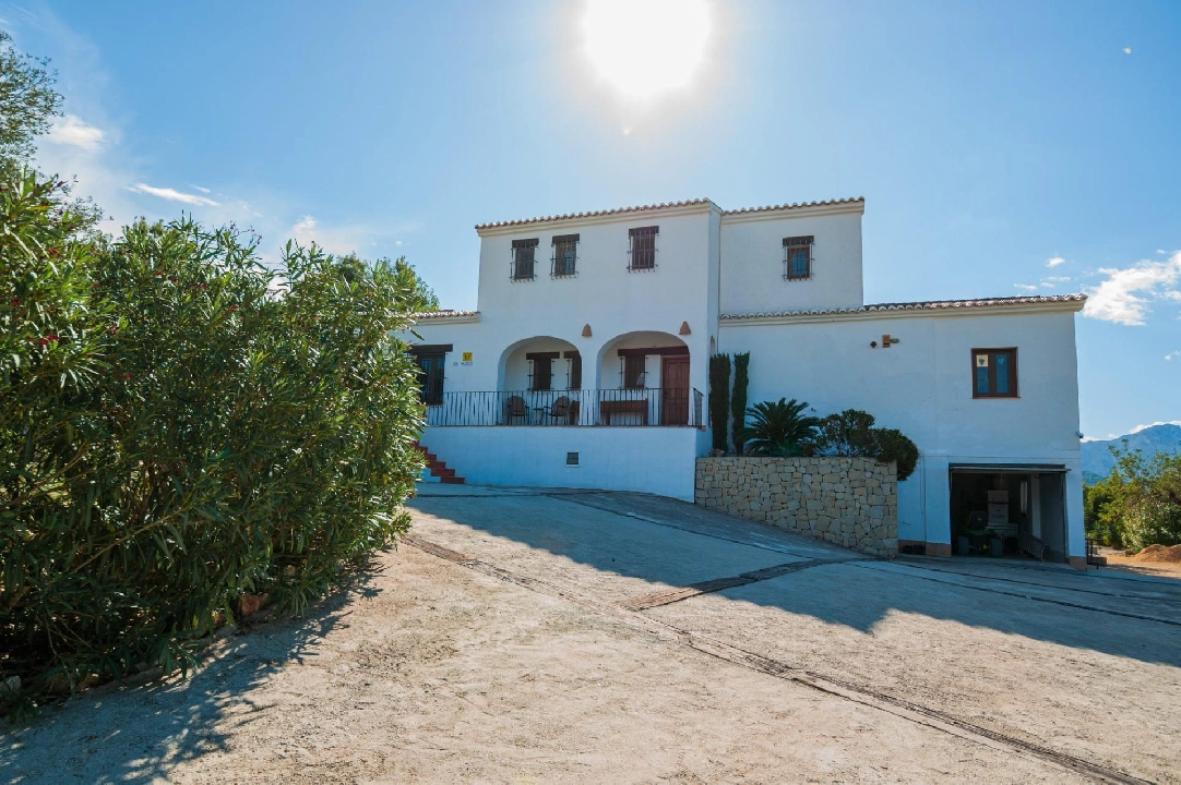 Villa in Benissa(Benimarraig) te koop, woonoppervlakte 271 m², grondstuk 10438 m², 5 slapkamer, 3 badkamer, Zwembad, ref.: COB-3488-10535-31