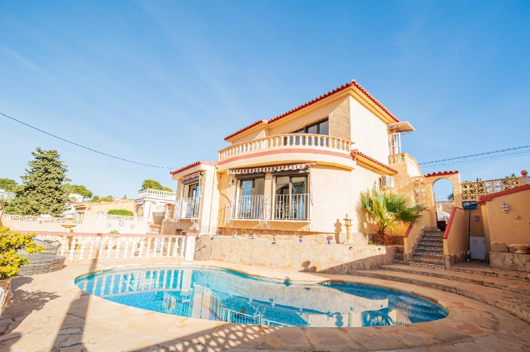 Villa in Calpe(Playa De La Fossa) te koop, woonoppervlakte 195 m², Airconditioning, grondstuk 500 m², 3 slapkamer, 3 badkamer, Zwembad, ref.: COB-3496-10535-1