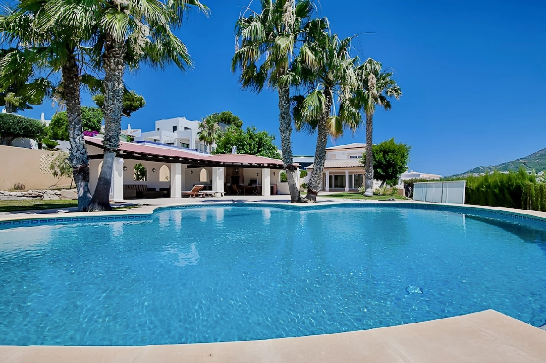 Villa in Moraira(Solpark) te koop, woonoppervlakte 306 m², Airconditioning, grondstuk 2403 m², 5 slapkamer, 6 badkamer, Zwembad, ref.: CA-H-1851-AMB-1